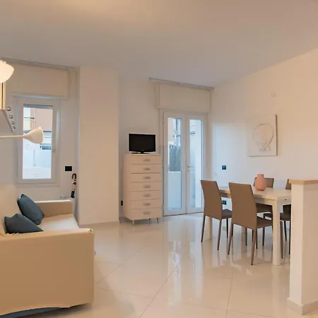 Indaco - Affitti Brevi Italia Daire Loano