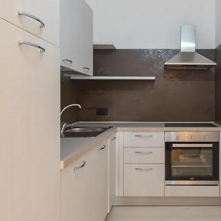 Indaco - Affitti Brevi Italia * Loano